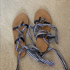 j crew lace up shoes